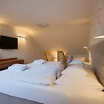 Hotel Equitana
