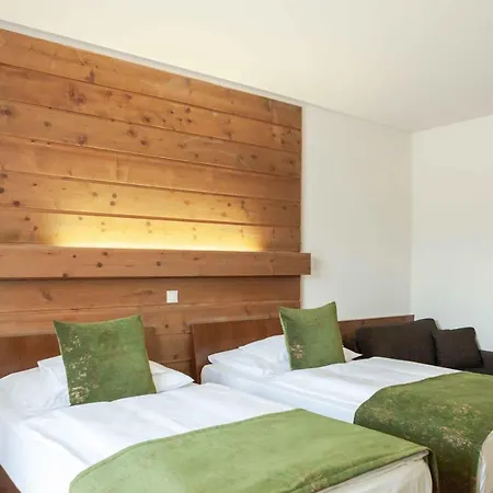 Equitana Hotel