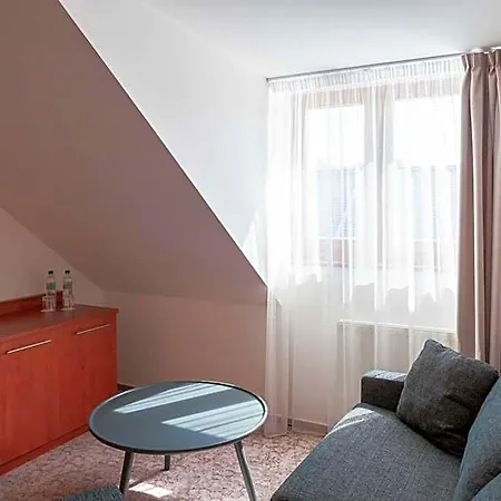 Hotel Equitana