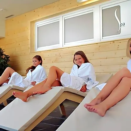 Equitana 4* Březnice