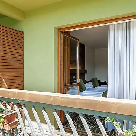 Hotel Equitana 4*