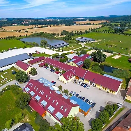 Hotel Equitana