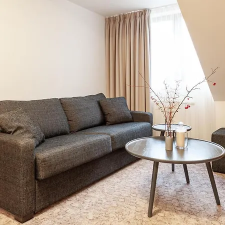 Equitana Hotel Breznice (Pribram)